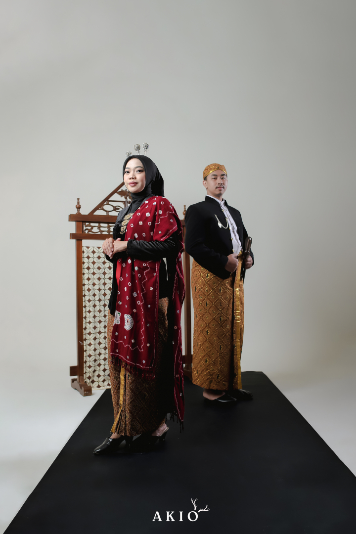 https://kitahalalyuk.webnikah.com/dirmember/00000026/sajadah/photo-258570-316363-l-202412040614.jpg