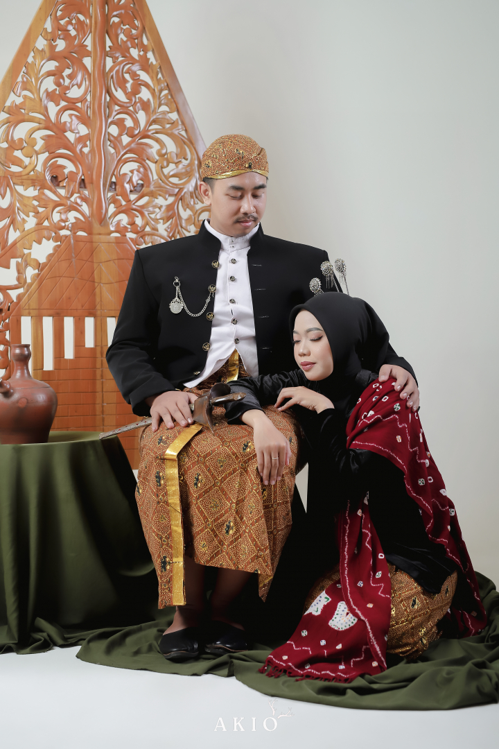 https://kitahalalyuk.webnikah.com/dirmember/00000026/sajadah/photo-258570-316372-l-202412040710.jpg